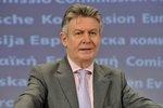 Karel De Gucht | EU-Handelskommissar verkündet heut, dass sich die EU und CHina auf einen Kompromiss im Streit um chinesische Modulimporte geeinigt haben.