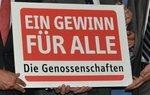 Energiegenossenschaften | Die Zeiten der Einspeisevergütung gehen ohnehin zu Ende. Die Energiegenossenschaften sollten sich deshlab jetzt aufmachen, neue Geschäftsmodelle zur Stromvermarktung zu entwickeln, statt auf Marktprämien zu hoffen.