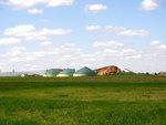 Biogasanlage | Biogasanlage auf dem Land - © Foto: Hartmut910/pixelio.de
