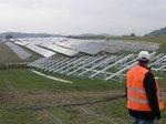 PV Park Installation | Wenn der Zubau nicht weitergeht, wird es nichts mit der Einhaltung der Klimaschutzversprechen. - © Juwi