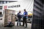 Transport Modul Prüfung Überwachung | Wenn die Module in Antwerpen ankommen, werden Stichproben aus den Containern über eine Prüfstrecke geschickt.