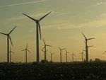 Erneuerbaren Energien konnten gegenüber den Atomkonzernen große Gewinne verbuchen - © Hartmut910 / PIXELIO (www.pixelio.de)