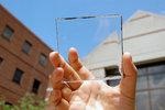 Solarzelle Transparent | Forscher der Michigan State University haben das physikalisch eigentlich unmögliche geschafft. Sie haben eine transparente Solarzelle entwickelt. - © Yimu Zhao
