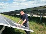 Ingenieur Messung Feld Wartung | Die Messungen im Solarpark haben ergeben, dass über 80 Prozent der Moduel fehlerhaft waren. - © PI-Berlin