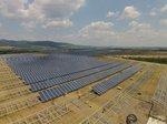 Ungarn Solarpark Braunkohlekraftwerk | Noch ist er nicht fertig: der Solarpark Matrai Erömü in Visonta. Im August wird allerdings die größte Solaranlage Ungarns in Betrieb gehen.