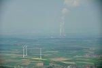Windpark Brünnstadt | Windkraft ersetzt Atomkraft: Windpark Brünnstadt beim 2015 abgeschalteten AKW Grafenrheinfeld. Der frankische Windpark mit drei 3,2-MW-Anlagen von Senvion ging 2014 in Betrieb. - © Foto: Abo Wind