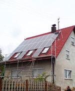 Dachanlage Einfamilienhaus Aufbau | Einfamilienhaus: Mit der Solaranlage im grünen Schwarmstrom mitschwimmen - ein neues Konzept des Hamburger Ökostromanbieters Lichtblick.