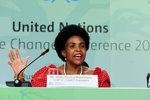 Südafrikas Außenministerin Maite Nkoana-Mashabane verkündet den Deal der 17. UN-Klimakonferenz, mit 36 Stunden Verspätung. - © Foto: Cop17