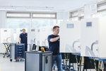 Speicher Produktion | In den nächsten Jahren werden die Hersteller von Speicherzellen ihre Produktionskapazitäten erhöhen. Das wird sich auch auf die Preise für die kompletten Systeme auswirken.