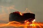 _biokohle | Neue Kohle: Mit der Hydrothermalen Carbonisierung (HTC) kann aus Biomasse im Schnellverfahren unter Zugabe von Hitze und Druck eine Kunstkohle von der Qualität einer Braunkohle erzeugt werden.