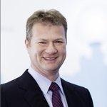 Bünting, RWE Innogy | Hans Bünting, CEO of RWE's renewables subsidiary Innogy. Think conventional utilities never really took renewables seriously? You're right – when I met Bünting last year, he struck me as an opponent of renewables, not the head of a renewables company. But that doesn't mean I would have managed his firm any better. Everyone at the helm of stock corporations is bound to the dictates of quarterly reports. Perhaps it's best we simply forget about corporations and switch to energy co-ops.