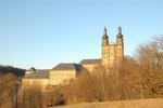 Kloster Banz | Hoch über Bad Staffelstein thront das alte Benediktinerkloster. Seit 32 Jahren ist es der Ort für das Treffen der Photovoltaikbranche des deutschsprachigen Raums. Das wird auch in Zukunft so sein. - © Steffen Prößdorf/wikimedia