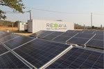 Tansanie Microgrid Redavia | Die Nachfrage nach Photovoltaik-Inselanlagen steigt immer weiter. Das ruft auch Investoren auf den Plan, die ihr Geld in die Entwickler von Micro- und Minigrids stecken wollen. - © Redavia