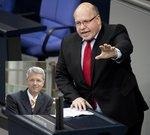 Exminister Röttgen (kleines Foto) wird von Peter Altmaier abgelöst.