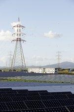 Die Netzausbaupläne der Energiekonzerne vernachlässigen die dezentrale Stromerzeugung durch Photovoltaik oder Biogasanlagen.