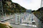 Konverterstation in Norwegen | Umspannstation (in) Norwegen: Regelmäßige Wasserkraft für die Skandinavier, Dauerwindstrom für Deutschland.