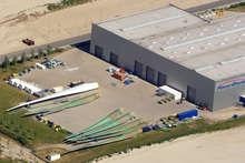 Senvion Power Blades Cuxhaven | Die Senvion-Flügelfertigung der Power Blades GmbH in Bremerhaven steht vor der Schließung.