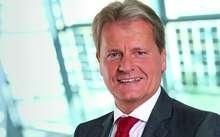 Heribert Sterr-Kölln, Wirtschaftsprüfer und Steuerberater, ist Leiter des Beratungsunternehmens Sterr-Kölln und Partner aus Freiburg, das sich auf erneuerbare Energien und kommunale Energieversorgung spezialisiert hat.