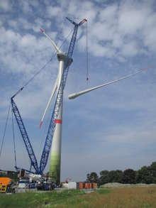 Die neue Enercon im Testfeld. - © Enercon