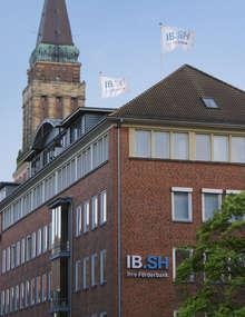 Die Stadtwerke in Schleswig-Holstein fordern einen Netzausbau, der mehr die Verteiliung des Erneuerbare-Energien-Stroms in der Fläche in Angriff nimmt. Sie wollen eine Landesregulierungsbehörde mit Kieler Perspektive. - © IB.SH