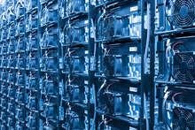 Wemag Batt-Speicher_Schwerin 2 | Der Ökoenergieversorger Wemag aus Schwerin hat seinen zweiten Batteriespeicher in Betrieb genommen.