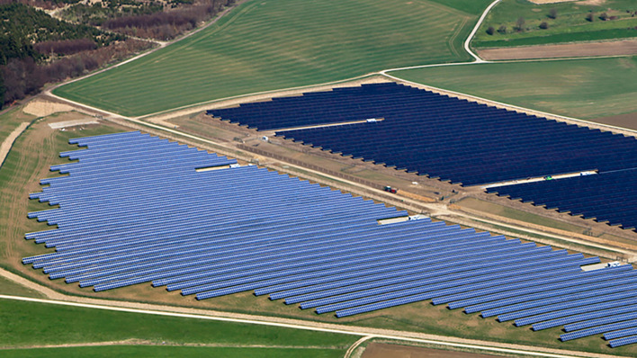 Encavis Asset Management und Badenova bauen mit den fünf neues Solarparks ihre Photovoltaikportfolios aus.