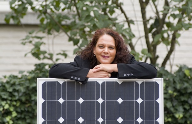 Der Anteil von Frauen in Führungspositionen ist in der Eneuerbaren-Brnache verglelichweise niedrig.