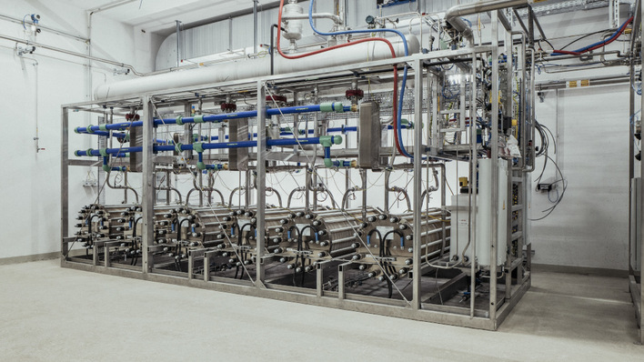 Mit dem Strom aus dem Windrad der NEV kann die Elektrolyseleistung gut genutzt werden.