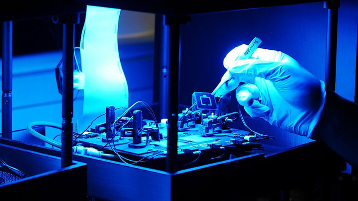 Der neue Rekord wurde auf Basis einer industrietauglichen kristallinen Solarzelle erreicht.