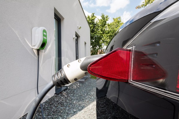 Elektroauto laden, wenn der Strom billig ist – für solche Lösungen sind viele Verbraucher offen.
