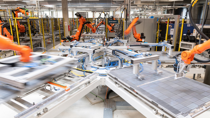 So wie Solarwatt haben viele Hersteller modernere Produktionslinien aufgebaut.