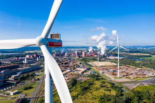 Windrad bei Salzgitter Flachstahl