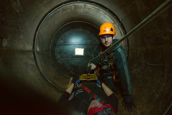 Training Seilrettung im Turm bei Offtec in Enge-Sande