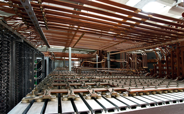 Im Testlabor in Saint Bonnet werden unter anderem Langzeittests auf einem 3MVA Widerstandsprüfstand durchgeführt.