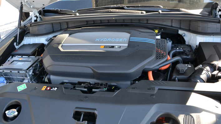 Das Herzstück eines Wasserstoff-Autos ist die Brennstoffzelle. Die Nachfrage wird steigen und die Produktion braucht eine entsprechende Skalierung.