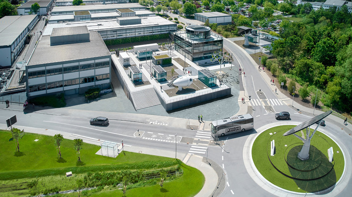 Im All Electric Society Park zeigt Phoenix Contact, wie das Energiesystem der Zukunft aussehen wird. Im 22 Fuß Container am Rand in der Speicher untergebracht.