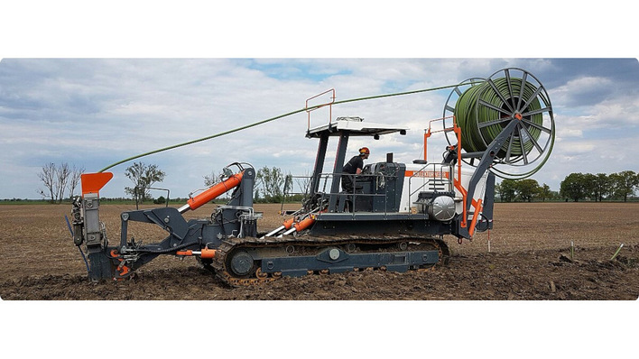 Kollektorweber nennen die Projektpartner die Maschine, mit der das Geothermiefeld aufgebaut werden kann.