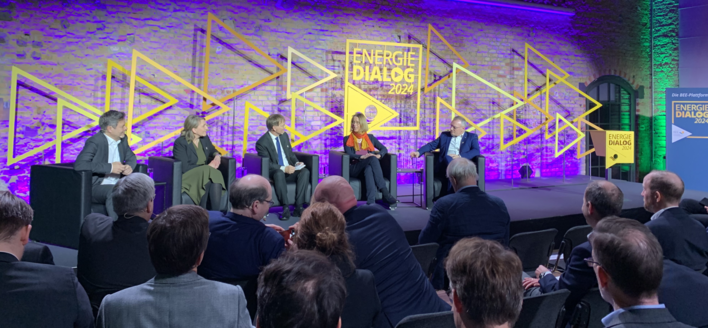  Energiedialog des BEE mit (v.l.) Robert Habeck, Simone Peter, Wolfram Axthelm, Barbara Praetorius und Arndt Müller.