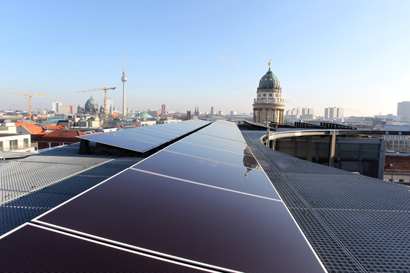  In den Städten ist noch jede Menge Platz für Solaranlagen. Damit dieser genutzt wird, müssen die bestehenden Hürden weg.
