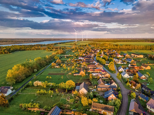 Kommunen öffnen sich für die Erneuerbaren, vor allem wenn sie mitgestalten und profitieren können.