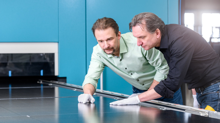  Die Qualitätskontrolle nimmt Sunmaxx PVT sehr ernst.