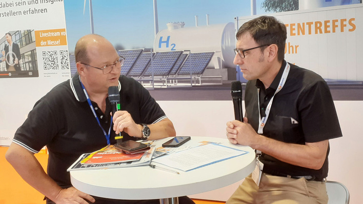  2023: Expertentalk mit Guy Schaaf von Socomec (links) und Joachim Berner vom GEB.