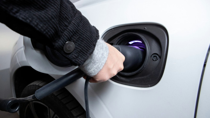 Die Ladestationen entstehen in zwei Provinzen im Südholland.