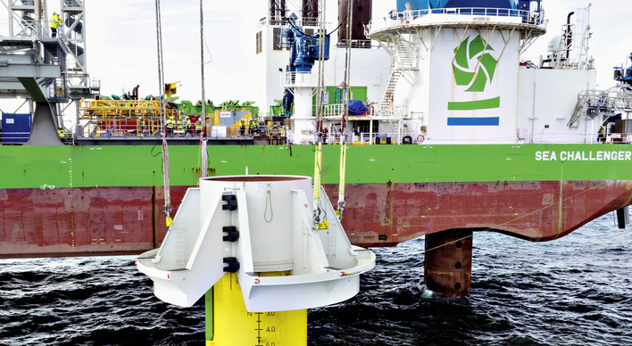 Installation eines Monopiles mit Stahlkragen