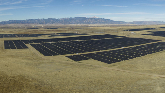 Sonnenstrom für 46.000 US-amerikanische Haushalte produziert der Pike Solarpark in Colorado.