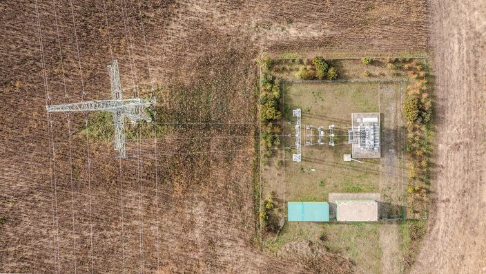 MLK zeigt mit zwei Umspannwerken, wie man Netzanschlusspunkte optimal für Wind und PV nutzen kann.