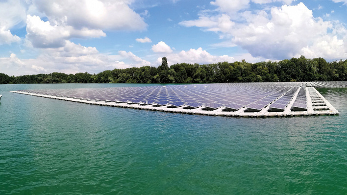 Es sind vor allem solche Anlagen auf bestehenden oder ehemaligen Industriegewässern, die die Floating PV zu einer nachhaltigen Lösung machen.