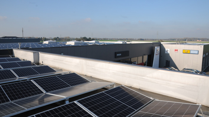Gewerbebetriebe haben die Möglichkeit, mit Solarstrom die Energiekosten zu senken. Eine subventionierte Senkung der Preise für Netzstrom wäre hier kontraproduktiv, weiß Stefan Ahlers.