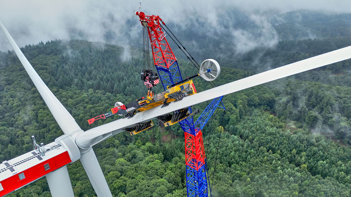 Das Autonome Positioniersystem APS von Seasight Solutions wird einfach an die RBC-D von Ematec angeflanscht.