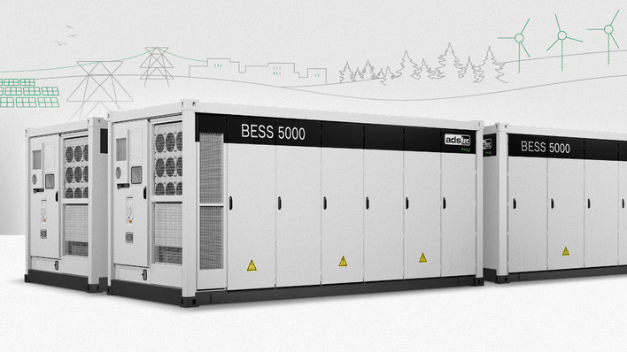 Vier dieser Speichercontainer wird ADS-TEC Energy direkt am Umspannwerk in Mühlacker installieren.
